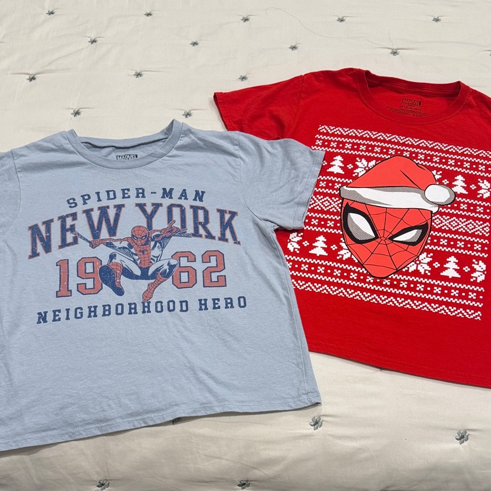 🚨2/$10🚨Marvel Light Blue Spider-Man Tee & Christmas Spider-Man Santa tee Bundle